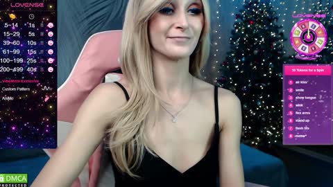 Snapshot of strongalice chatting on January 6, 10:15 pm The best athletic body on the site online show from January 6, 10:15 pm