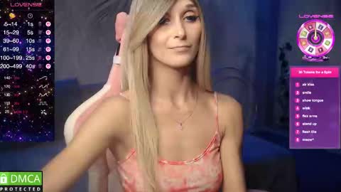 Snapshot of strongalice chatting on September 16, 10:24 pm The best athletic body on the site online show from September 16, 10:24 pm