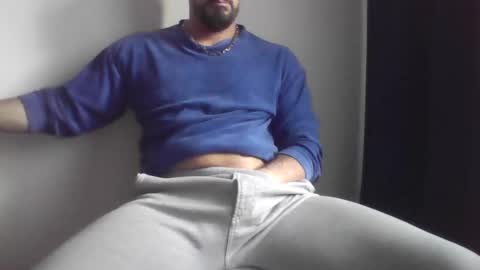 Ero online show from December 2, 11:41 am