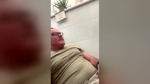 stumpyj2266 online show from April 12, 2:21 pm