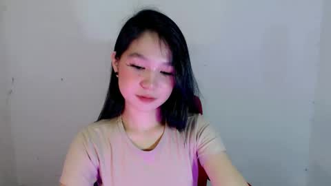 IM FLORIE online show from May 4, 9:49 am