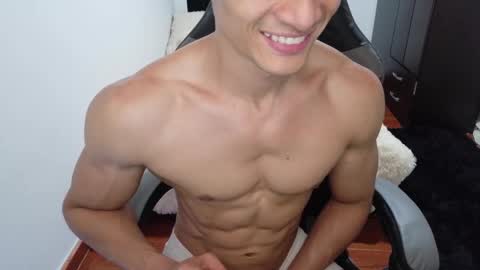 stylish man online show from November 12, 11:29 pm