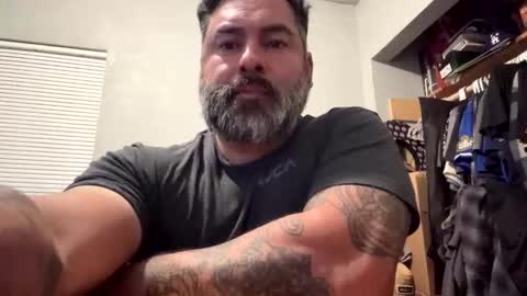 suavecito67 online show from March 18, 2:50 am