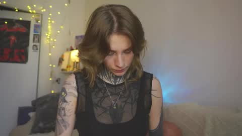 succubus_66 online show from April 3, 9:38 am