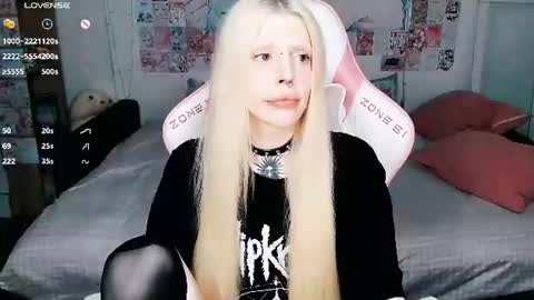 succubus_leslie online show from July 13, 10:57 pm
