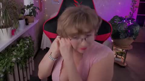 Vivien online show from February 27, 11:14 am