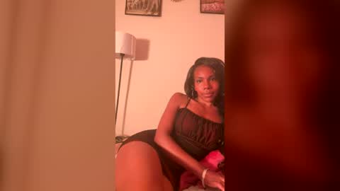 Kim Lee online show from July 27, 3:20 pm