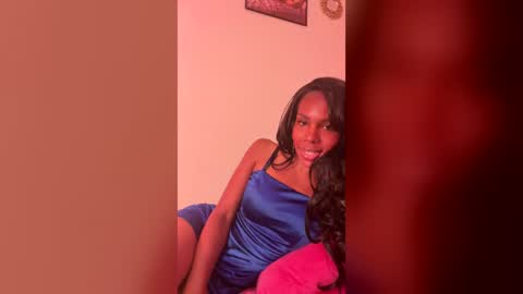 Kim Lee online show from July 11, 3:15 pm