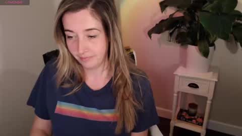 Mia online show from October 5, 11:56 pm