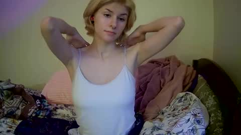 Ophelia online show from January 3, 1:35 pm