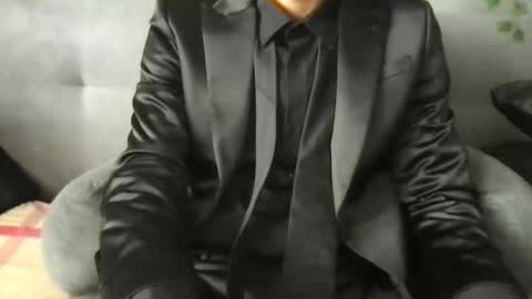 suitfetishez online show from February 5, 8:56 pm