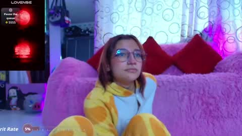    online show from July 8, 4:43 pm