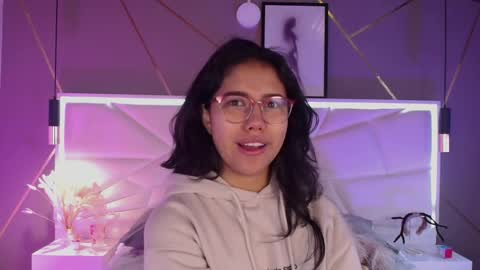 SUKI online show from April 5, 12:13 pm