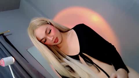 sultrybadbabe online show from October 10, 4:35 pm