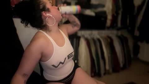 Sofie online show from March 16, 5:21 am