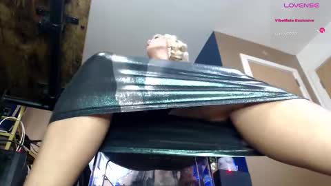 Sunni Knight online show from November 7, 2:47 am