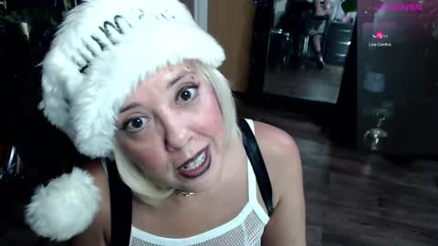 Sunni Knight online show from December 4, 2:55 am