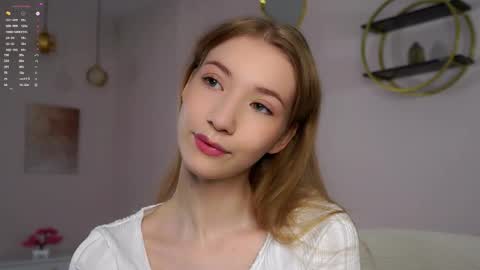 Lily online show from September 19, 2:43 pm