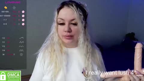 sunny mood online show from February 15, 8:22 pm