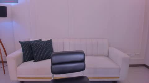 Sunny Rivers online show from October 6, 5:42 pm