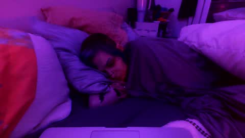 UNH1N3 online show from September 10, 2:23 am