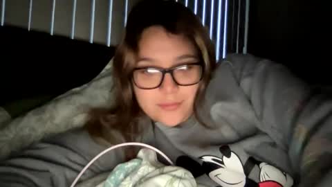 sunshinemae09 online show from November 21, 12:41 am