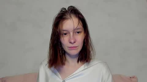 Una online show from March 9, 10:14 pm