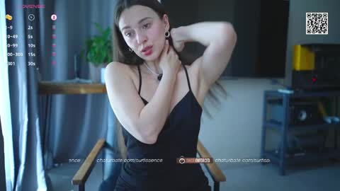 SOFIA  DAMIEN   PVT MODEL online show from May 8, 8:42 am