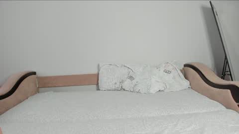 surfsexcouple online show from July 13, 10:30 am