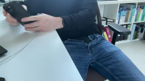 surfstar81 online show from September 18, 7:12 am