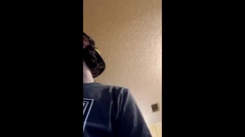 surfsup850 online show from December 18, 2:51 am