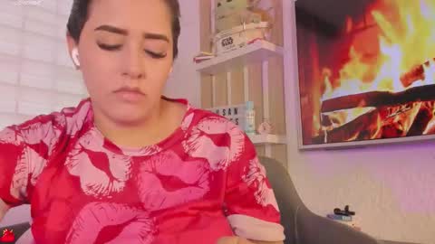     online show from February 11, 10:24 pm