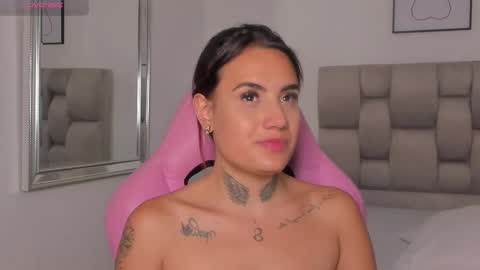 Susan online show from September 12, 8:22 pm