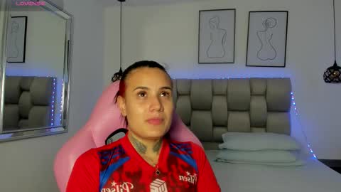 Susan online show from December 1, 8:07 pm