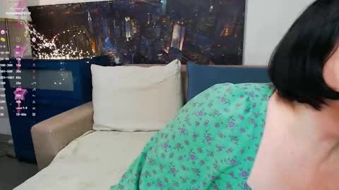 Susan online show from February 15, 8:22 am