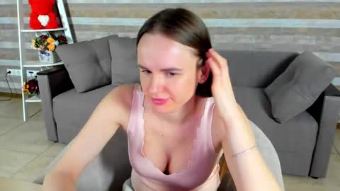 susansmitt online show from March 9, 2:29 am