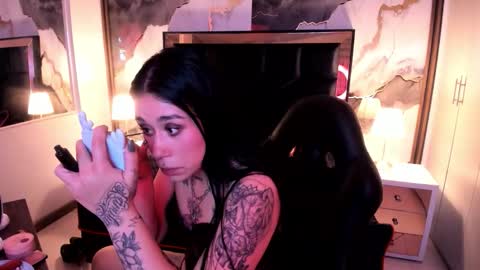 susanvilla online show from November 29, 11:01 pm