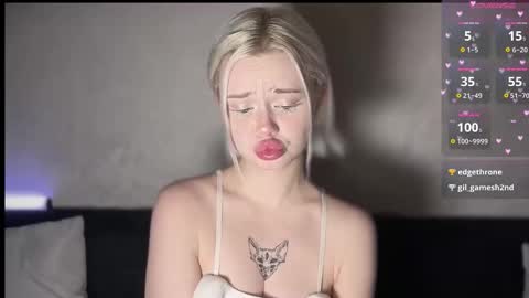 Sue online show from October 19, 6:01 pm