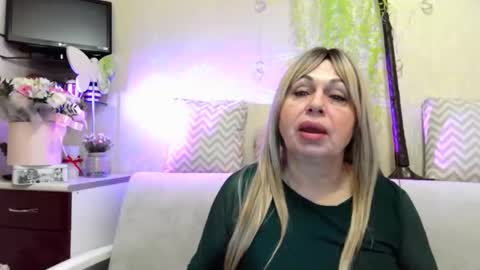 SusiexNoreen online show from April 19, 1:17 am