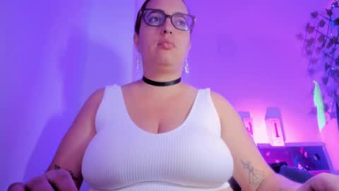 Snapshot of sussanmiller_ chatting on February 26, 12:38 pm sussanmiller_ online show from February 26, 12:38 pm