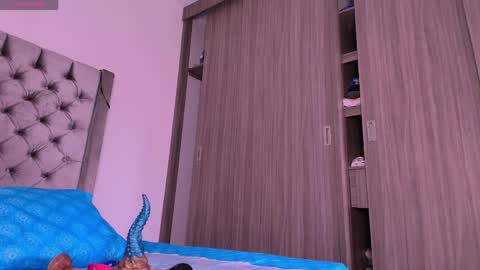 Andrea online show from April 1, 10:18 pm