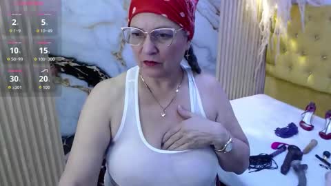 Sussy  online show from October 21, 2:49 am