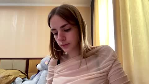 Emila online show from June 13, 11:31 am
