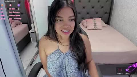 S U Z E T  online show from September 24, 7:42 pm