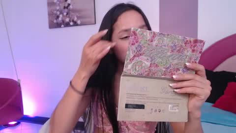 Susy  online show from April 7, 7:27 pm