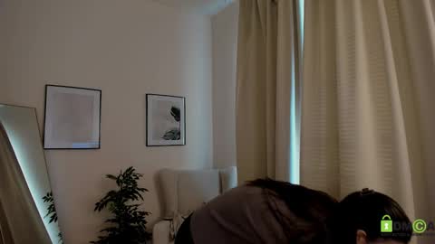 Suzy  next stream  Thursday Friday Saturday online show from February 1, 8:08 am