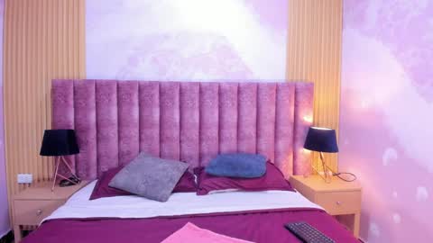 suzylee_ online show from May 2, 3:01 am