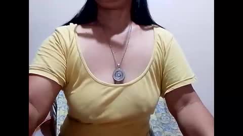 suzzie_hot online show from March 8, 9:40 pm