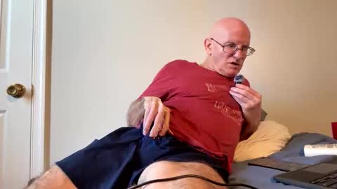 Zeppelin man online show from April 11, 2:21 pm