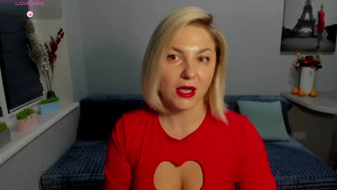 Snapshot of sweet___margaret chatting on December 30, 4:07 pm Margaret  online show from December 30, 4:07 pm
